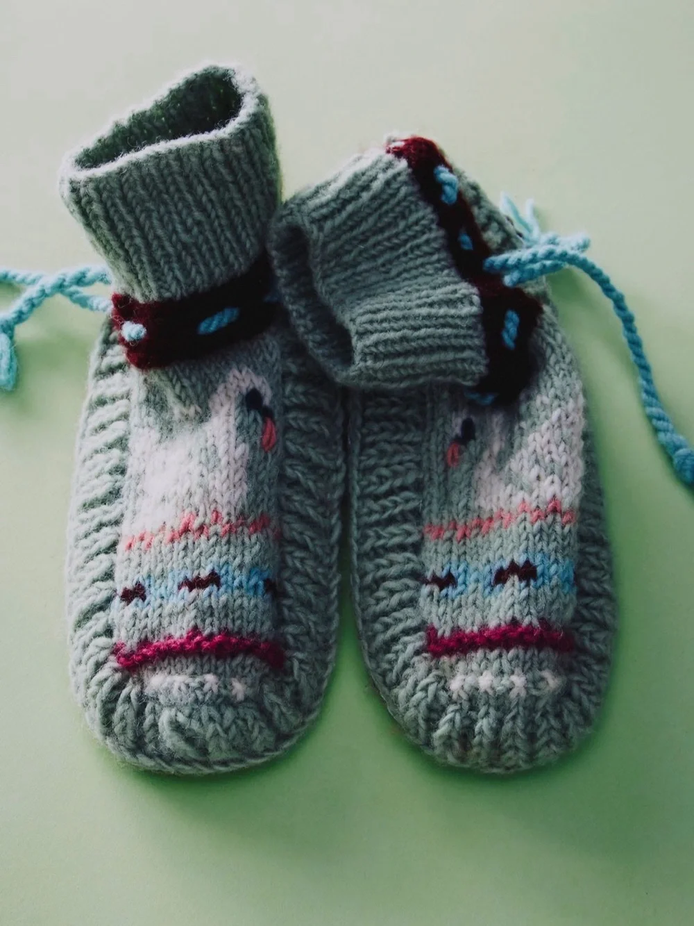 NWT FREE PEOPLE X FRENCH KNOT Frosty Friends Wool Slipper Socks | Swan MSRP $68
